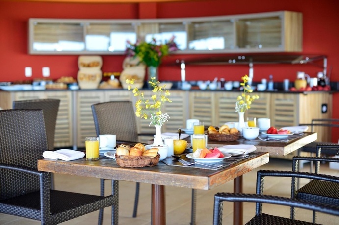 Imagen del bar/restaurante del Hotel Pestana Bahia Lodge. Foto 4