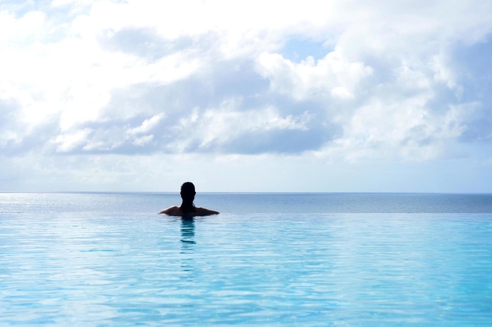 Imagen de la piscina del Hotel Pestana Bahia Lodge. Foto 16
