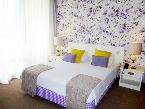 Imagen de la habitación del Hotel Pestana Bahia Praia Nature and Beach Resort. Foto 11