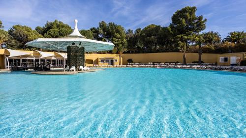 Imagen de la piscina del Hotel Pestana Blue Alvor Beach - All Inclusive. Foto 15