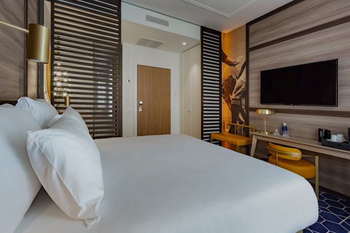 Imagen de la habitación del Hotel Pestana CR7 Gran Vía Madrid. Foto 5