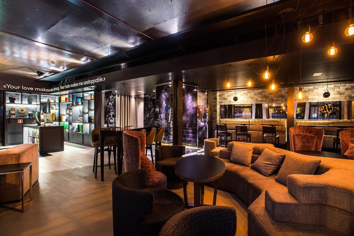 Imagen del bar/restaurante del Hotel Pestana CR7 Lisboa. Foto 4