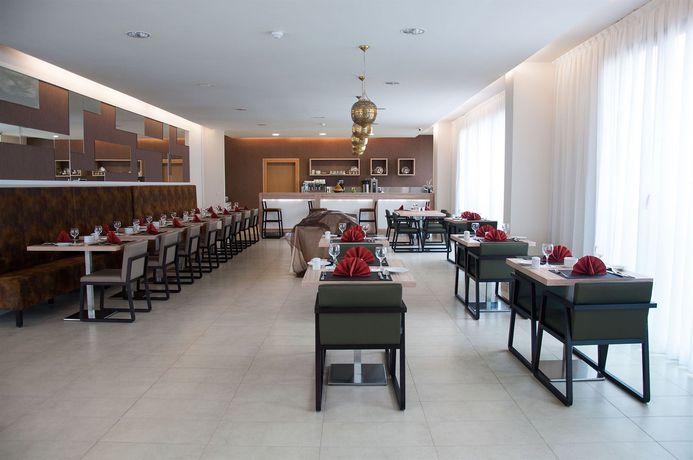 Imagen del bar/restaurante del Hotel Pestana Casablanca Suites y Residences. Foto 3