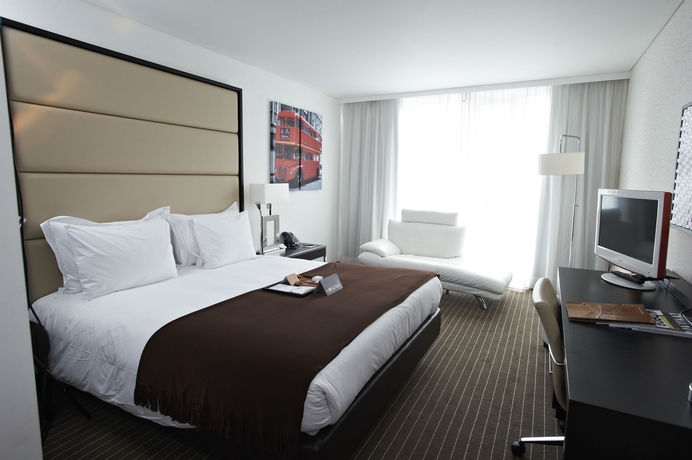 Imagen de la habitación del Hotel Pestana Chelsea Bridge & Spa. Foto 11
