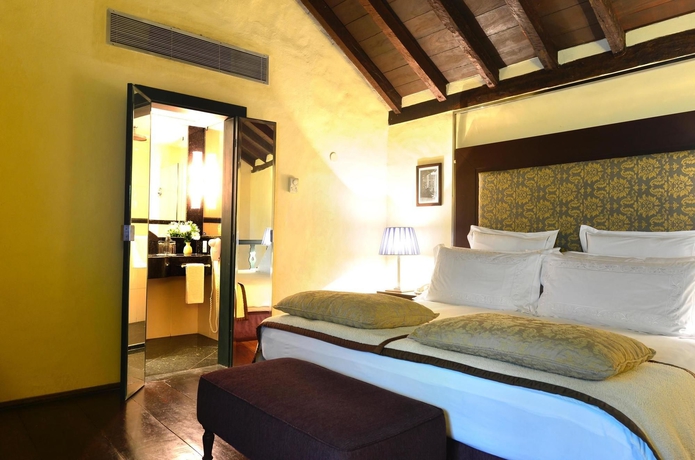 Imagen de la habitación del Hotel Pestana Convento do carmo. Foto 4