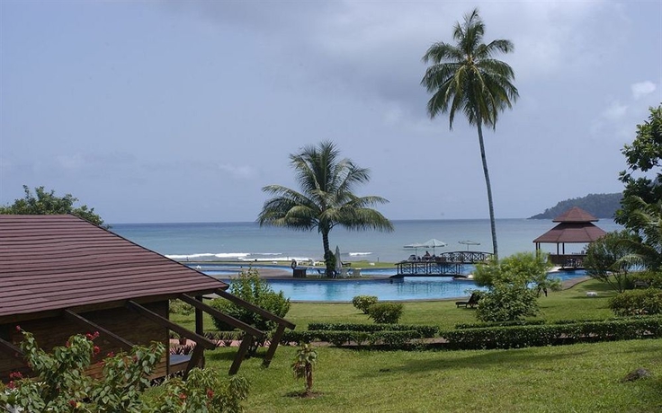 Imagen de los exteriores del Hotel Pestana Equador Ilheu das Rolas. Foto 9