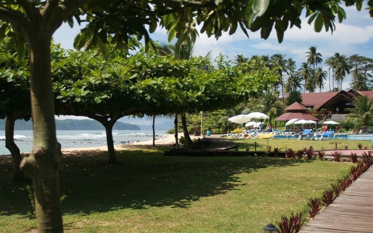 Imagen de los exteriores del Hotel Pestana Equador Ilheu das Rolas. Foto 12