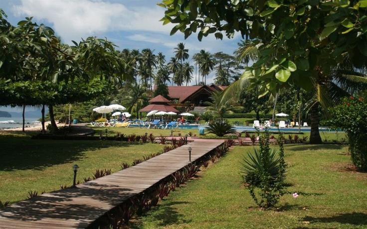 Imagen de los exteriores del Hotel Pestana Equador Ilheu das Rolas. Foto 13