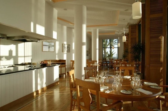 Imagen del bar/restaurante del Hotel Pestana Grand Premium Ocean Resort. Foto 3