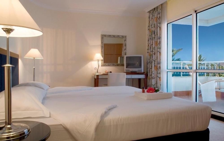 Imagen de la habitación del Hotel Pestana Grand Premium Ocean Resort. Foto 5
