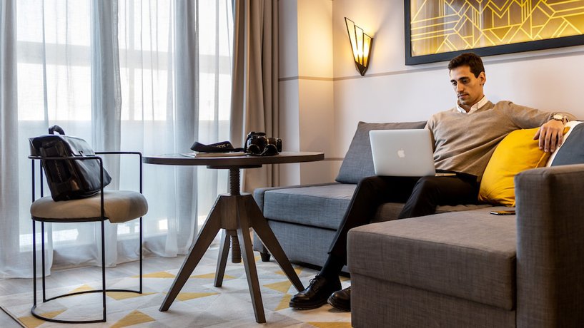 Imagen de la habitación del Hotel Pestana Lisboa Vintage. Foto 15