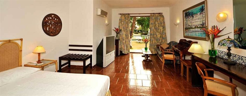 Imagen de la habitación del Hotel Pestana Miramar São Tomé. Foto 4