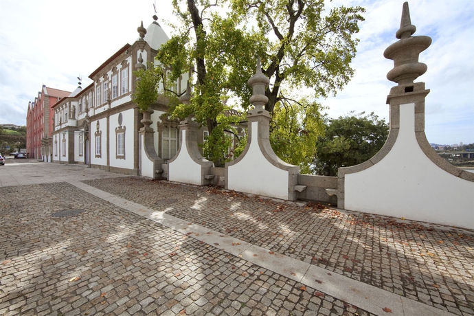 Imagen de los exteriores del Hotel Pestana Palacio Do Freixo, Pousada and National Monument - The Leading Hotels Of The World. Foto 10
