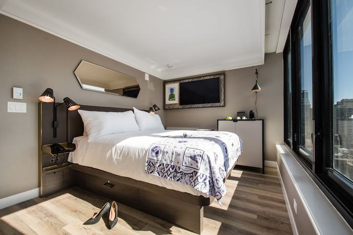 Imagen de la habitación del Hotel Pestana Park Avenue. Foto 7