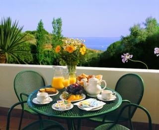 Imagen de los exteriores del Hotel Pestana Porches Praia. Foto 5