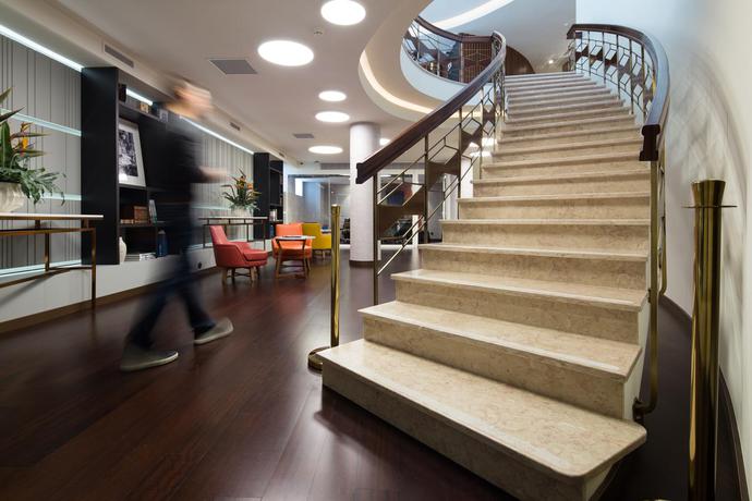 Imagen de los interiores del Hotel Pestana Porto - A Brasileira, City Center and Heritage Building. Foto 11