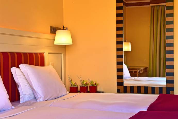 Imagen de la habitación del Hotel Pestana Sintra Golf Conference and Spa Resort. Foto 10