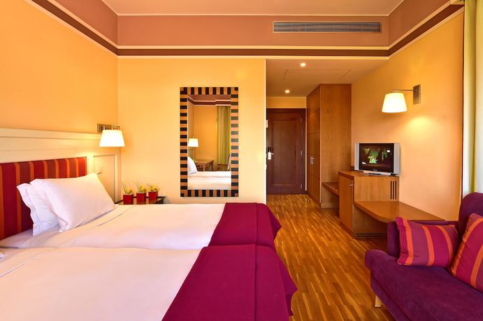 Imagen de la habitación del Hotel Pestana Sintra Golf Conference and Spa Resort. Foto 16