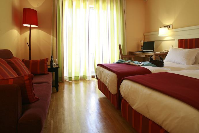 Imagen de la habitación del Hotel Pestana Sintra Golf Conference and Spa Resort. Foto 19