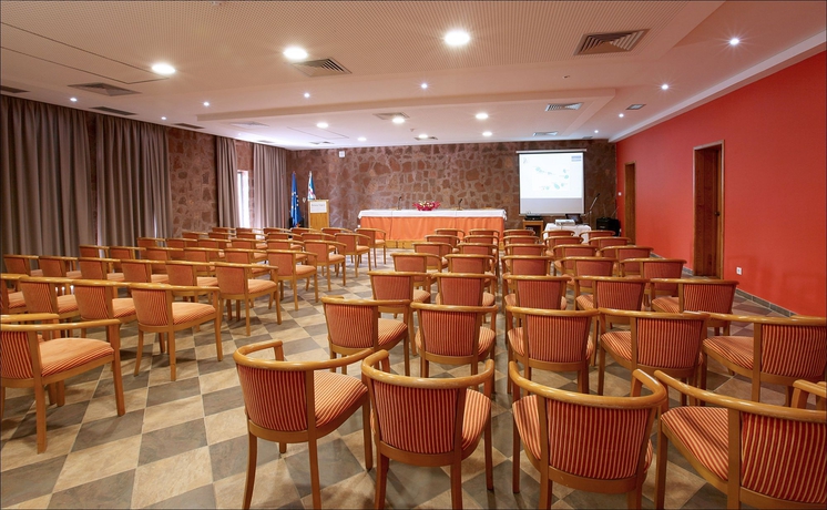 Imagen de los interiores del Hotel Pestana Trópico - Ocean and City. Foto 13