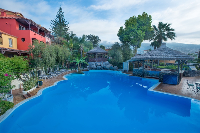 Imagen de la piscina del Hotel Pestana Village Garden. Foto 14