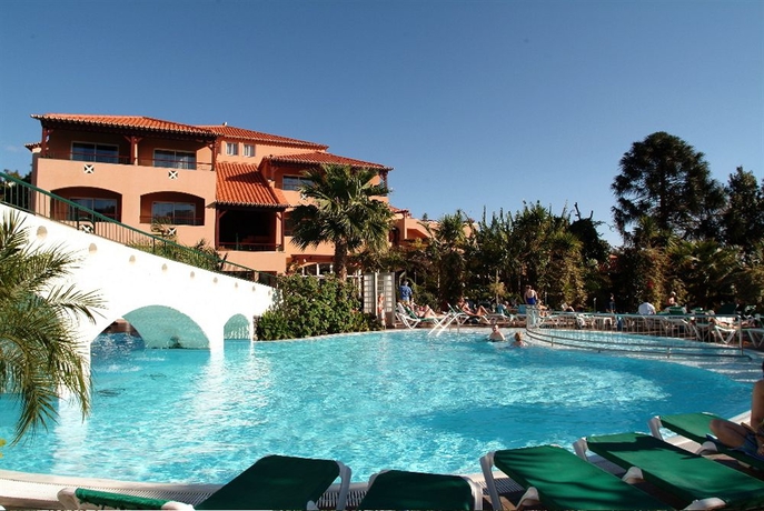 Imagen de la piscina del Hotel Pestana Village Garden. Foto 15