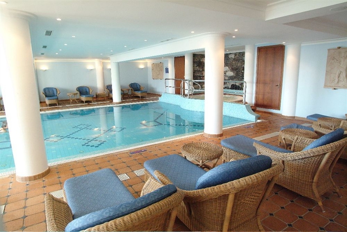 Imagen de la piscina del Hotel Pestana Village Garden. Foto 16