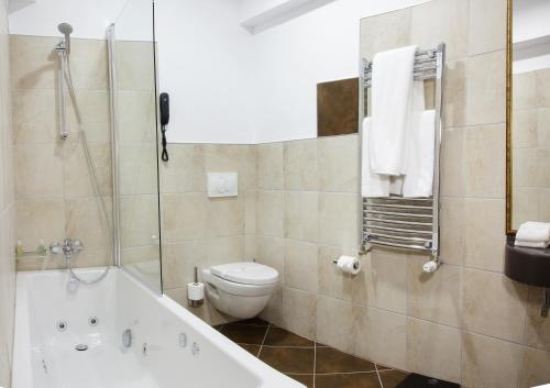 Imagen de la habitación del Hotel Pestera Cota. Foto 9