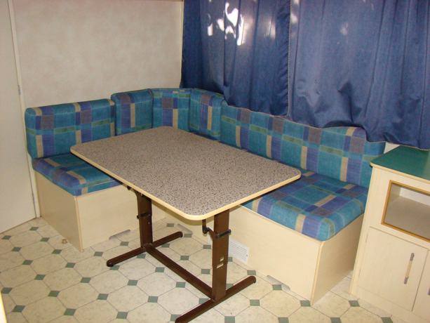 Imagen de la habitación del Hotel Pet Family Camping Cortina. Foto 18