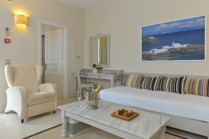Imagen general del Hotel Petali Village, Exampela. Foto 1