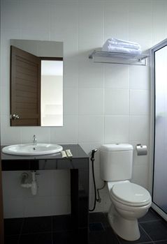 Imagen de la habitación del Hotel Petanak Lodge. Foto 2