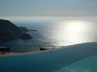 Imagen de la piscina del Hotel Petani Bay. Foto 83