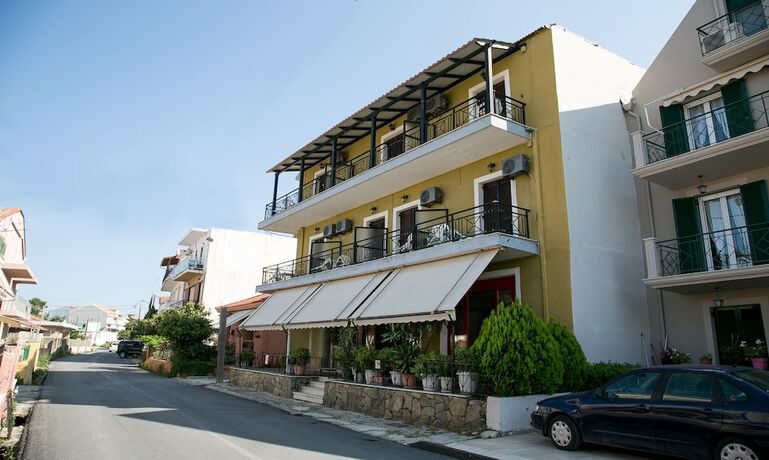 Imagen general del Hotel Petania and Apartments. Foto 1