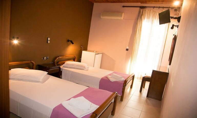 Imagen de la habitación del Hotel Petania and Apartments. Foto 12