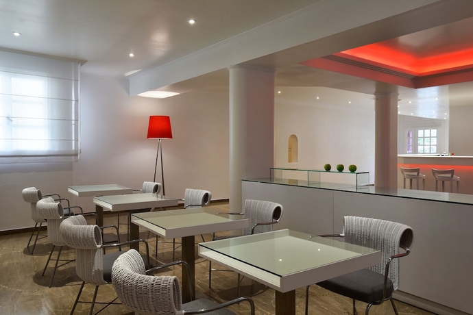 Imagen de los interiores del Hotel Petasos Chic. Foto 10