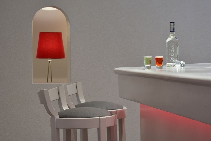 Imagen del bar/restaurante del Hotel Petasos Chic. Foto 5
