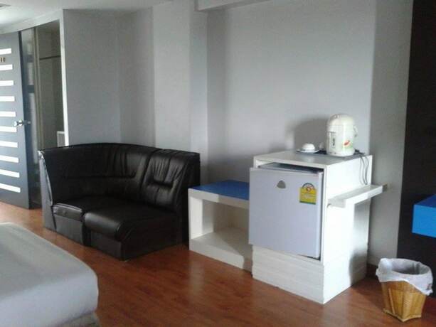 Imagen de la habitación del Hotel Petch Pailyn. Foto 8