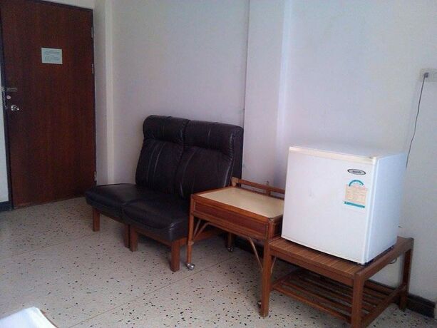 Imagen de la habitación del Hotel Petch Pailyn. Foto 11