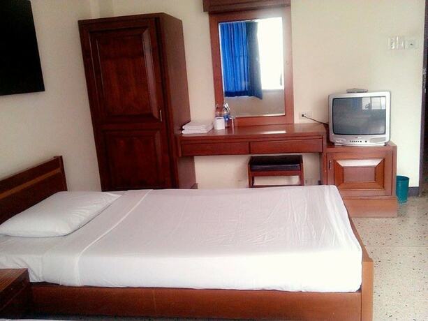 Imagen de la habitación del Hotel Petch Pailyn. Foto 12