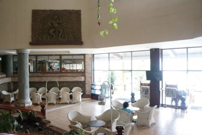 Imagen de los interiores del Hotel Petchkasem Grand. Foto 10