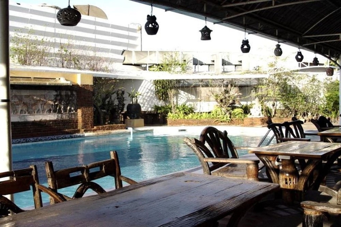 Imagen del bar/restaurante del Hotel Petchkasem Grand. Foto 5