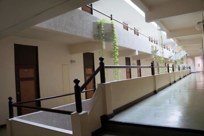 Imagen de los exteriores del Hotel Petchkasem Grand. Foto 9