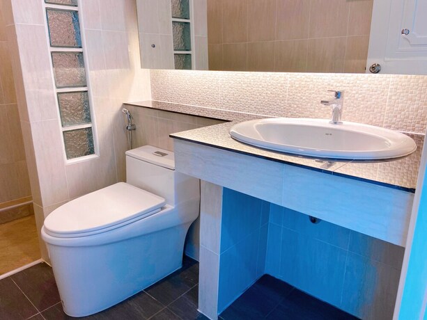 Imagen de la habitación del Hotel Petchngam Home Resort. Foto 9