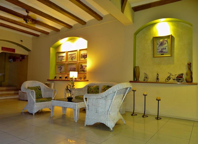 Imagen de los interiores del Hotel Petén. Foto 15