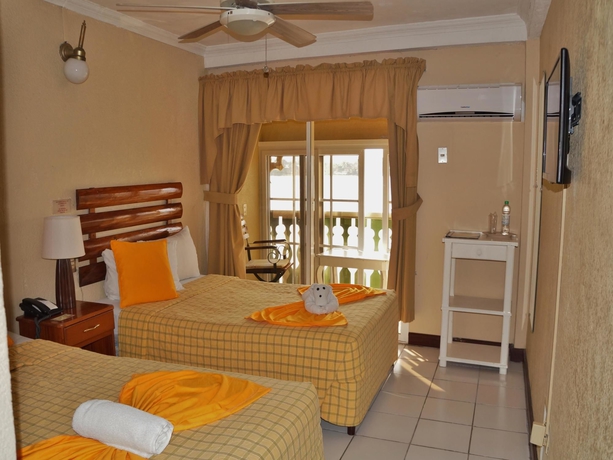 Imagen de la habitación del Hotel Petén. Foto 8