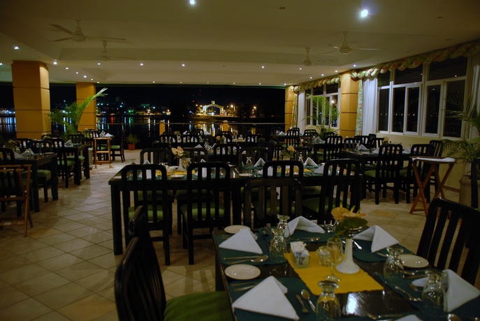Imagen del bar/restaurante del Hotel Peten Esplendido and Conference Center. Foto 3