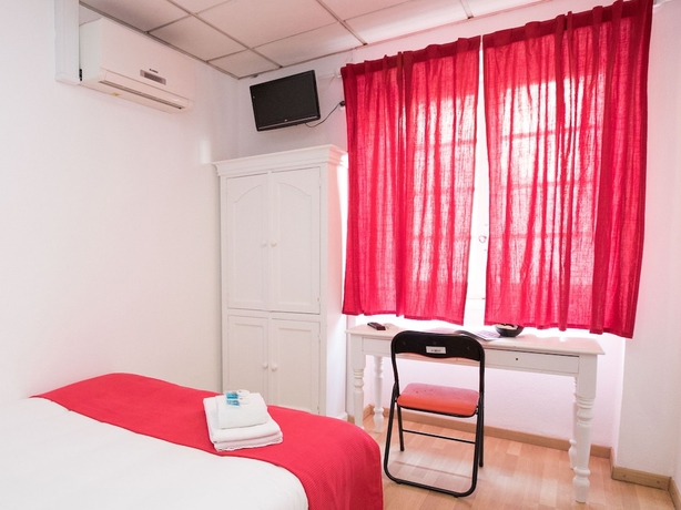 Imagen de la habitación del Hotel Peters Guesthouse - Al. Foto 6