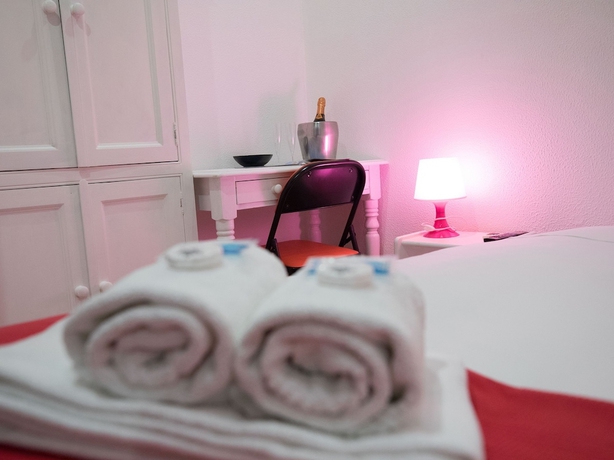 Imagen de la habitación del Hotel Peters Guesthouse - Al. Foto 7