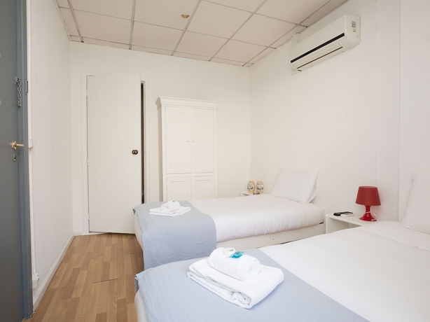 Imagen de la habitación del Hotel Peters Guesthouse - Al. Foto 12