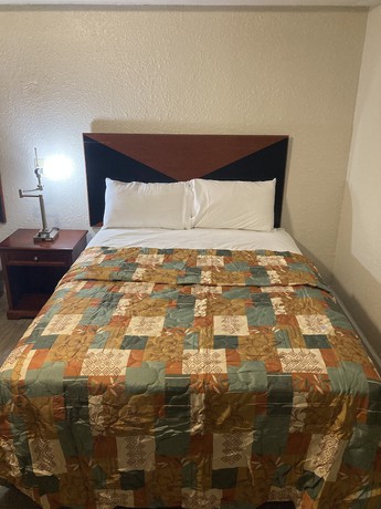 Imagen de la habitación del Hotel Petersburg VA. Foto 2